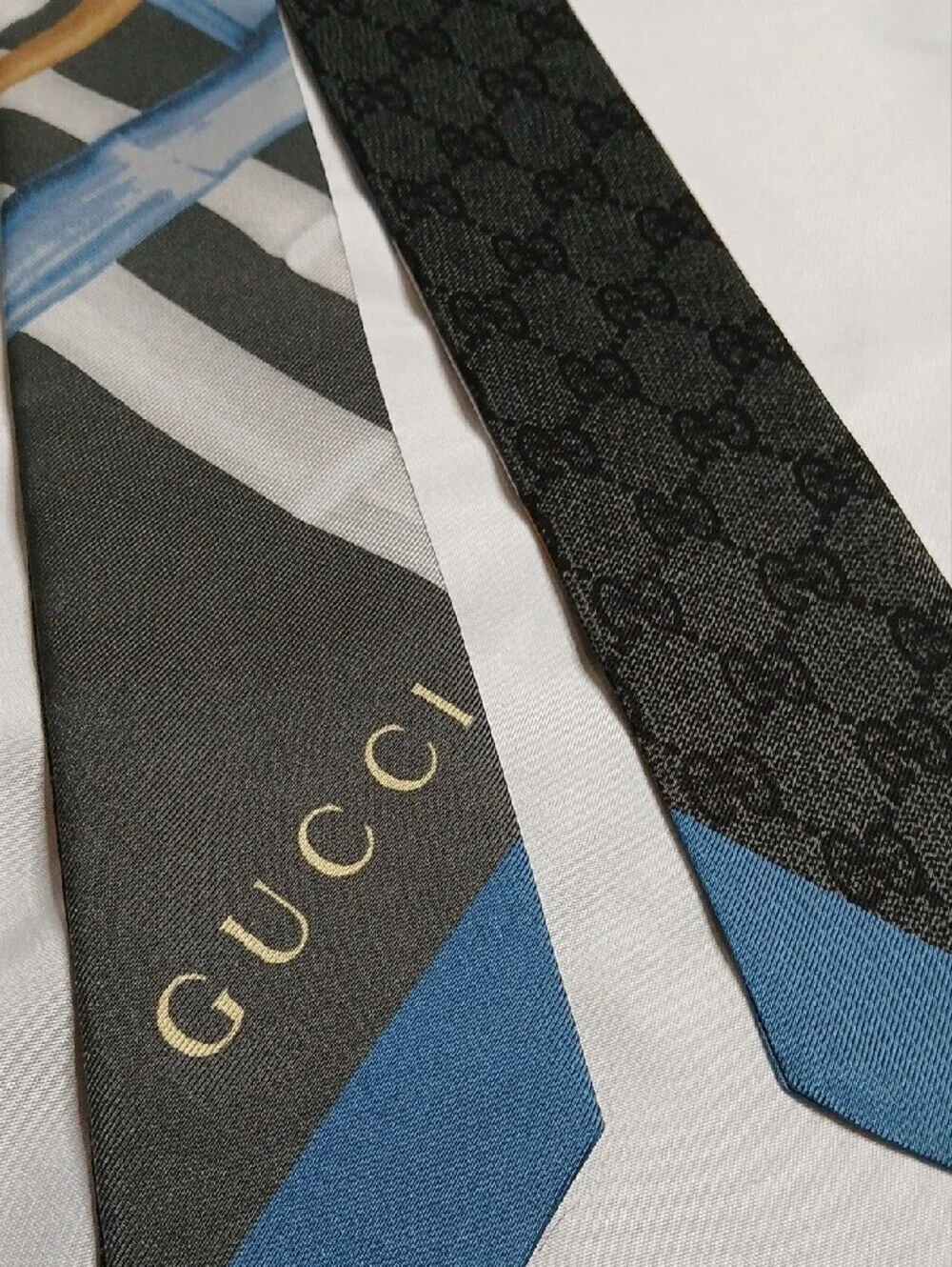 Gucci Blue Black White Patterned Silk Scarf/wrap